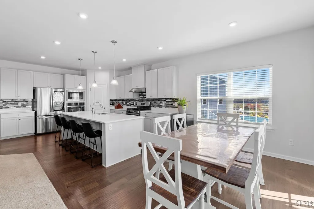 5551 Rolling Meadows, Camillus, New York 13031, Camillus, New York 13031, 5 Bedrooms Bedrooms, 12 Rooms Rooms,3 BathroomsBathrooms,Residential,For Sale,5551 Rolling Meadows, Camillus, New York 13031,0,S1644983