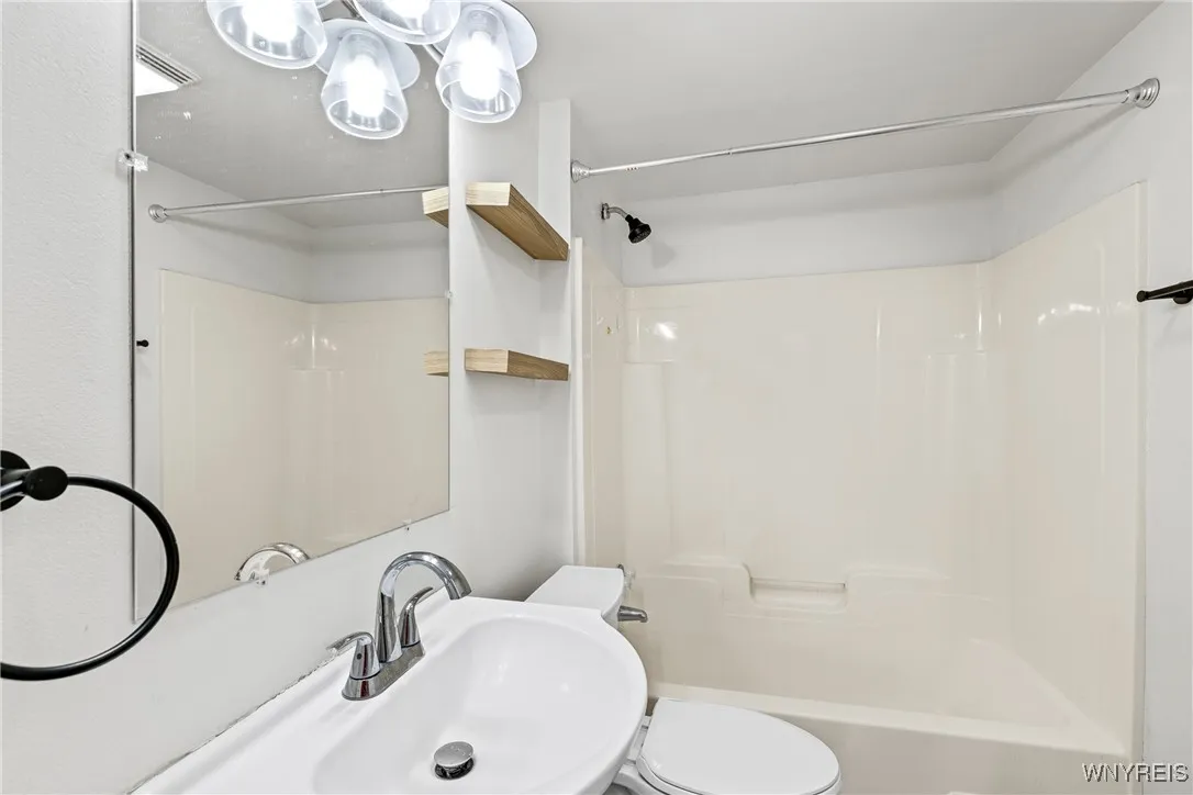 168 Wheeler Street, Tonawanda, New York 14150, Tonawanda, New York 14150, 2 Bedrooms Bedrooms, 5 Rooms Rooms,1 BathroomBathrooms,Residential,For Sale,168 Wheeler Street, Tonawanda, New York 14150,0,B1645337
