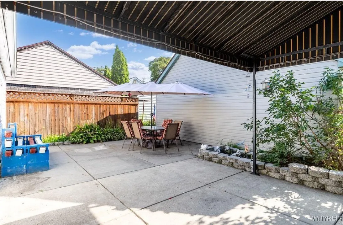 2962 Weston Avenue, Niagara Falls, New York 14305, Niagara Falls, New York 14305, 3 Bedrooms Bedrooms, 9 Rooms Rooms,2 BathroomsBathrooms,Residential,For Sale,2962 Weston Avenue, Niagara Falls, New York 14305,0,B1645370