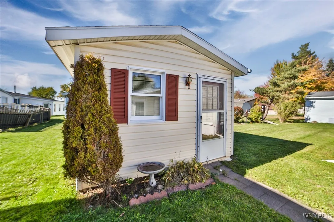 343 Applewood Drive, Lockport Town, New York 14094, Lockport Town, New York 14094, 3 Bedrooms Bedrooms, 5 Rooms Rooms,2 BathroomsBathrooms,Residential,For Sale,343 Applewood Drive, Lockport Town, New York 14094,0,B1632205