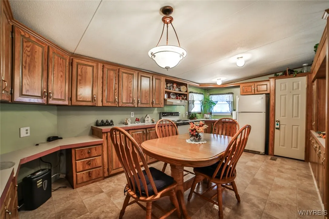 343 Applewood Drive, Lockport Town, New York 14094, Lockport Town, New York 14094, 3 Bedrooms Bedrooms, 5 Rooms Rooms,2 BathroomsBathrooms,Residential,For Sale,343 Applewood Drive, Lockport Town, New York 14094,0,B1632205