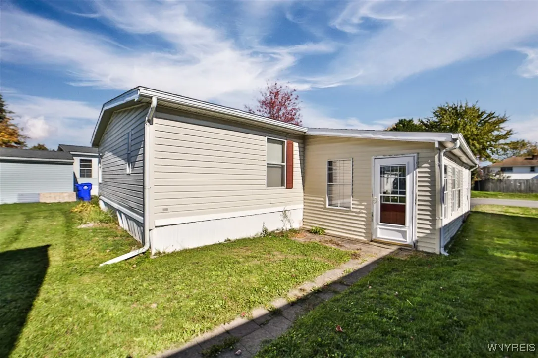 343 Applewood Drive, Lockport Town, New York 14094, Lockport Town, New York 14094, 3 Bedrooms Bedrooms, 5 Rooms Rooms,2 BathroomsBathrooms,Residential,For Sale,343 Applewood Drive, Lockport Town, New York 14094,0,B1632205