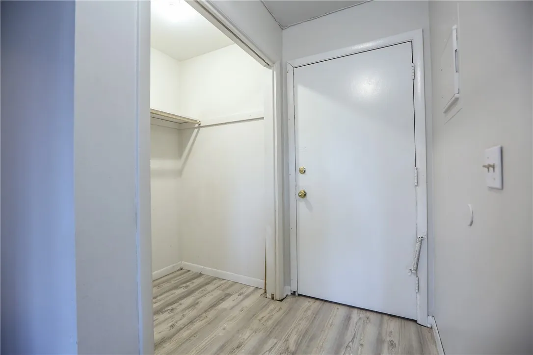 404 Main Street B2, East Rochester, New York 14445, East Rochester, New York 14445, 3 Rooms Rooms,1 BathroomBathrooms,Residential Lease,For Rent,404 Main Street B2, East Rochester, New York 14445,0,R1645430