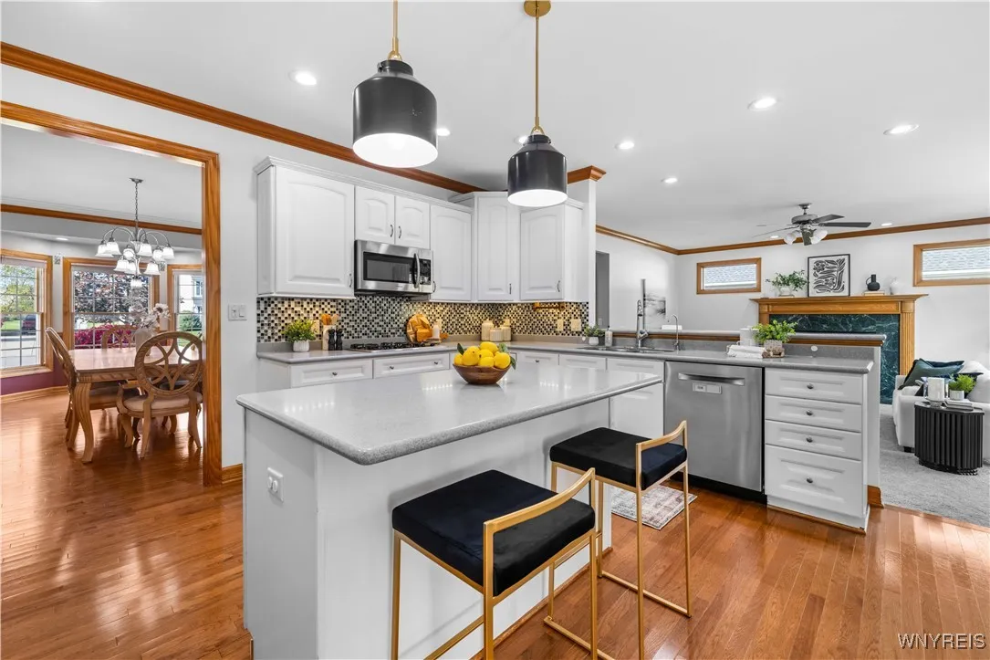 5815 Forest Creek Drive, Clarence, New York 14051, Clarence, New York 14051, 4 Bedrooms Bedrooms, 11 Rooms Rooms,2 BathroomsBathrooms,Residential,For Sale,5815 Forest Creek Drive, Clarence, New York 14051,0,B1644773