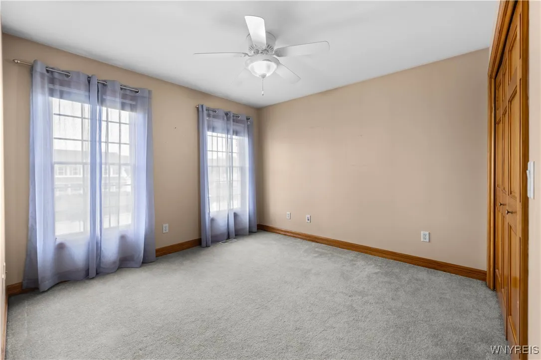5815 Forest Creek Drive, Clarence, New York 14051, Clarence, New York 14051, 4 Bedrooms Bedrooms, 11 Rooms Rooms,2 BathroomsBathrooms,Residential,For Sale,5815 Forest Creek Drive, Clarence, New York 14051,0,B1644773