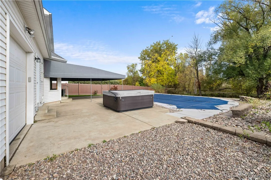 5815 Forest Creek Drive, Clarence, New York 14051, Clarence, New York 14051, 4 Bedrooms Bedrooms, 11 Rooms Rooms,2 BathroomsBathrooms,Residential,For Sale,5815 Forest Creek Drive, Clarence, New York 14051,0,B1644773
