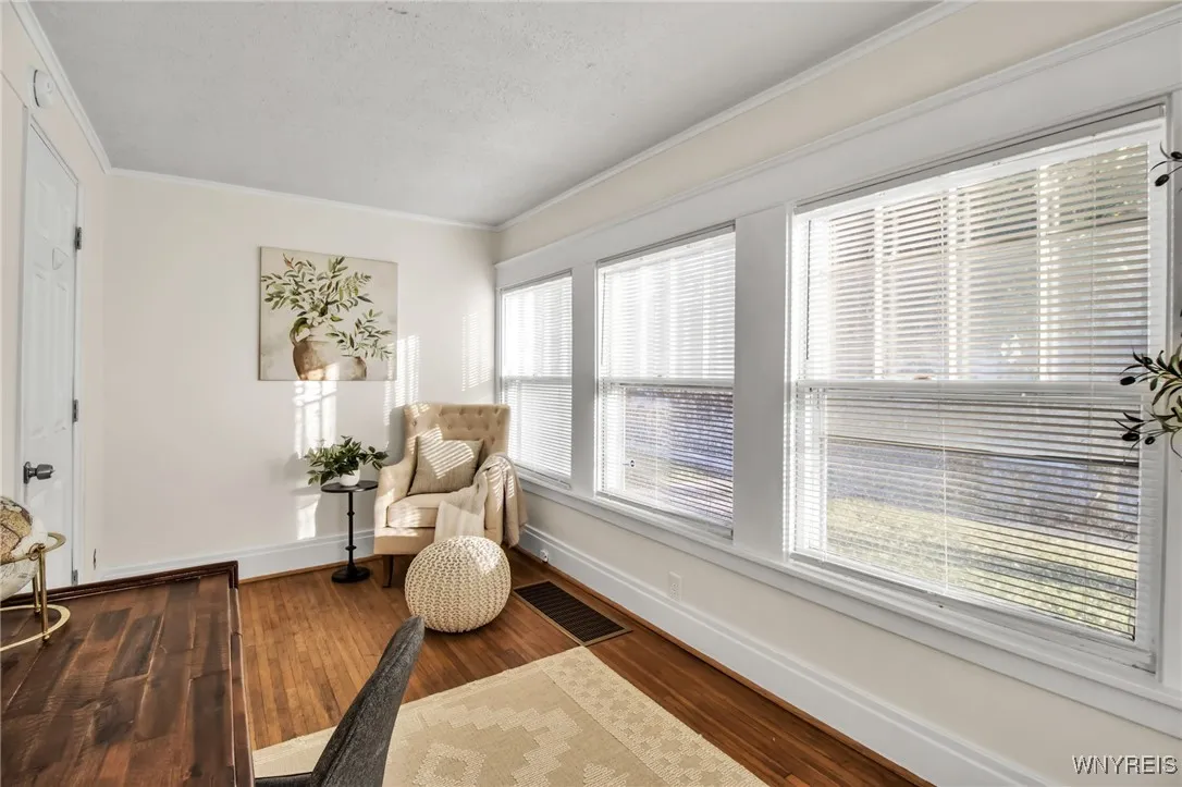 37 West Northrup Place, Buffalo, New York 14214, Buffalo, New York 14214, 3 Bedrooms Bedrooms, 7 Rooms Rooms,1 BathroomBathrooms,Residential,For Sale,37 West Northrup Place, Buffalo, New York 14214,0,B1645418