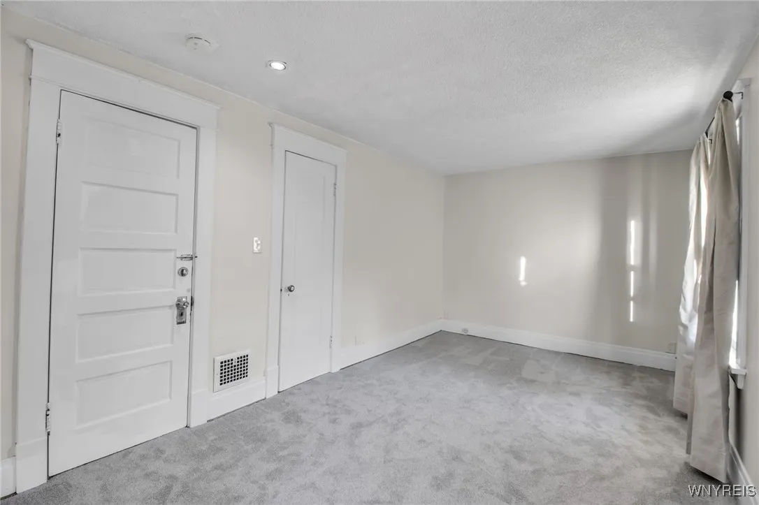 37 West Northrup Place, Buffalo, New York 14214, Buffalo, New York 14214, 3 Bedrooms Bedrooms, 7 Rooms Rooms,1 BathroomBathrooms,Residential,For Sale,37 West Northrup Place, Buffalo, New York 14214,0,B1645418