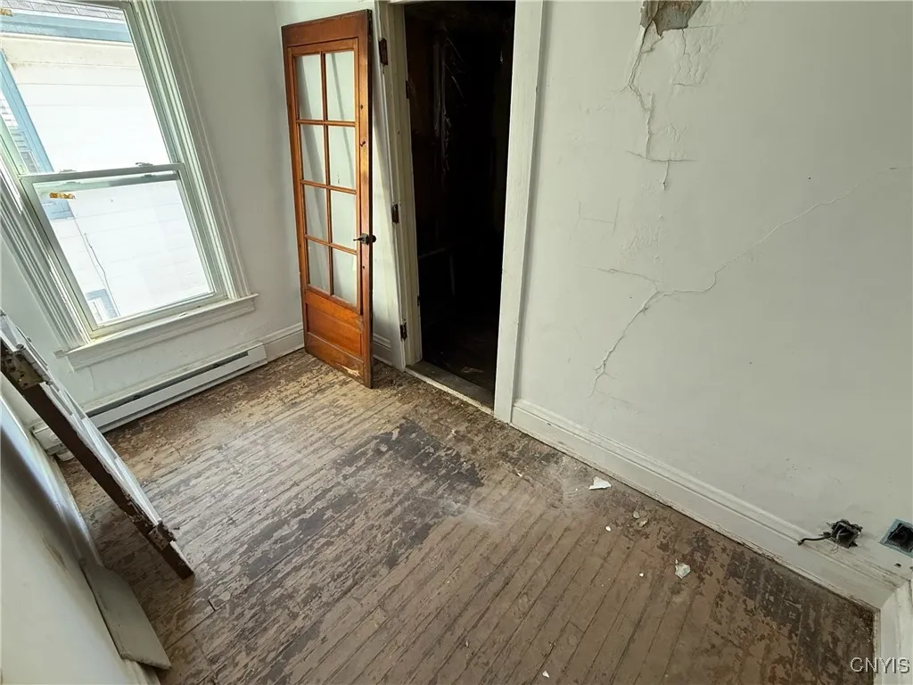 712 Roberts Street, Utica, New York 13502, Utica, New York 13502, 6 Bedrooms Bedrooms, ,2 BathroomsBathrooms,Residential,For Sale,712 Roberts Street, Utica, New York 13502,0,S1643735