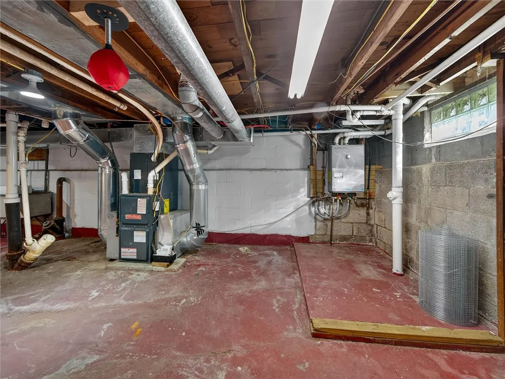 896 Britton Road, Greece, New York 14616, Greece, New York 14616, 3 Bedrooms Bedrooms, 7 Rooms Rooms,2 BathroomsBathrooms,Residential,For Sale,896 Britton Road, Greece, New York 14616,0,R1645357