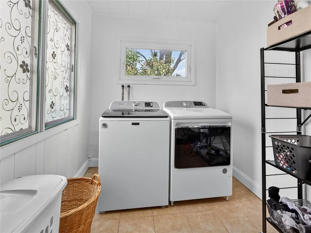 896 Britton Road, Greece, New York 14616, Greece, New York 14616, 3 Bedrooms Bedrooms, 7 Rooms Rooms,2 BathroomsBathrooms,Residential,For Sale,896 Britton Road, Greece, New York 14616,0,R1645357