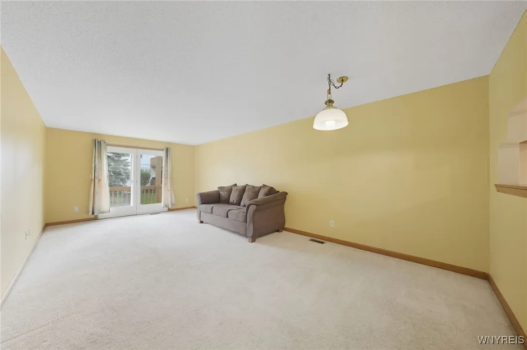 1 Beacon Park I, Amherst, New York 14228, Amherst, New York 14228, 2 Bedrooms Bedrooms, 5 Rooms Rooms,2 BathroomsBathrooms,Residential,For Sale,1 Beacon Park I, Amherst, New York 14228,0,B1645458