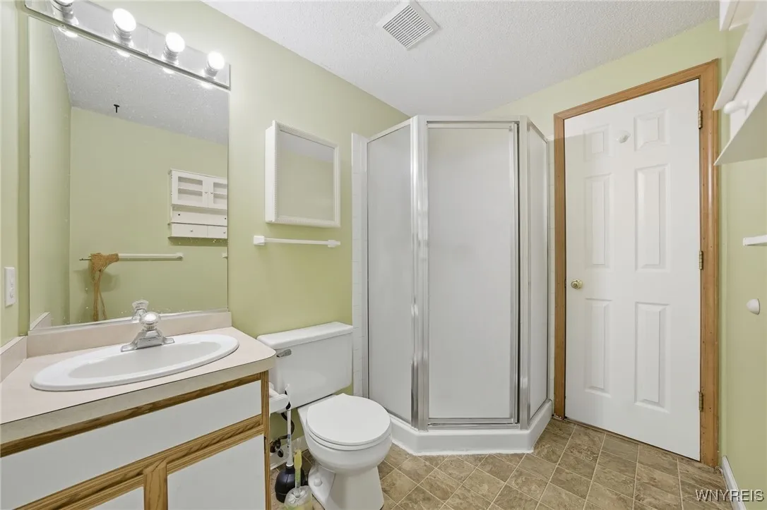 1 Beacon Park I, Amherst, New York 14228, Amherst, New York 14228, 2 Bedrooms Bedrooms, 5 Rooms Rooms,2 BathroomsBathrooms,Residential,For Sale,1 Beacon Park I, Amherst, New York 14228,0,B1645458