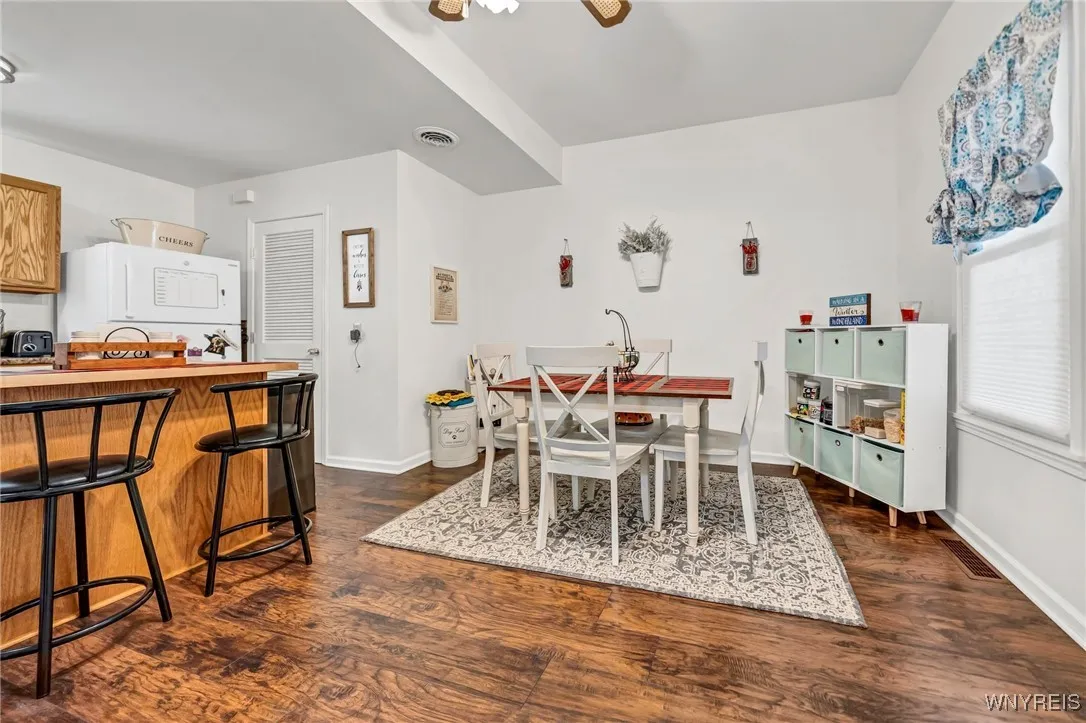 228 William Street, Tonawanda, New York 14150, Tonawanda, New York 14150, 2 Bedrooms Bedrooms, 5 Rooms Rooms,1 BathroomBathrooms,Residential Lease,For Rent,228 William Street, Tonawanda, New York 14150,0,B1644125
