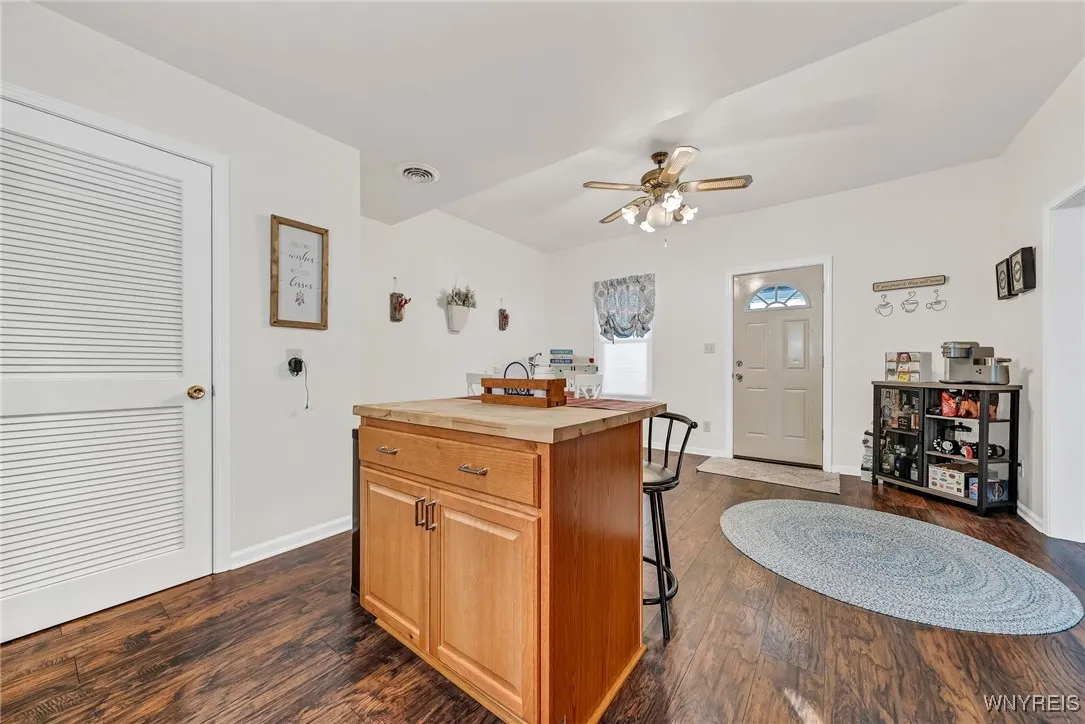 228 William Street, Tonawanda, New York 14150, Tonawanda, New York 14150, 2 Bedrooms Bedrooms, 5 Rooms Rooms,1 BathroomBathrooms,Residential Lease,For Rent,228 William Street, Tonawanda, New York 14150,0,B1644125