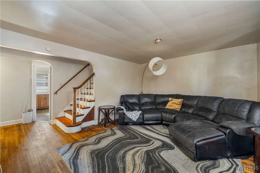 15 Chopin Place, Cheektowaga, New York 14211, Cheektowaga, New York 14211, 4 Bedrooms Bedrooms, 6 Rooms Rooms,1 BathroomBathrooms,Residential,For Sale,15 Chopin Place, Cheektowaga, New York 14211,0,B1645462