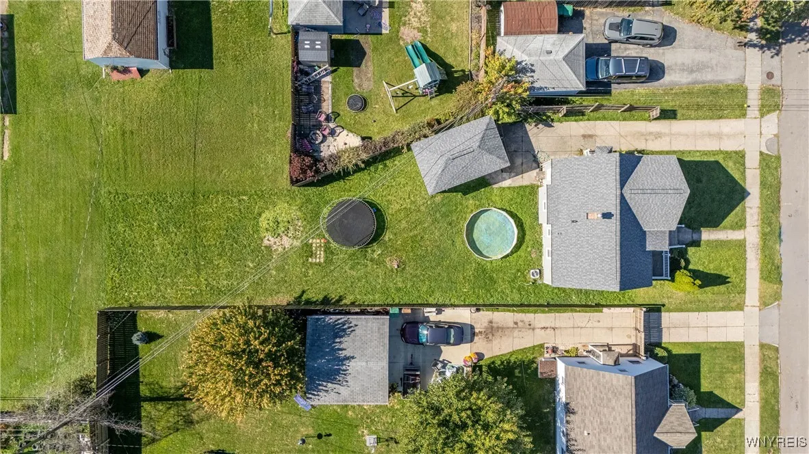 15 Chopin Place, Cheektowaga, New York 14211, Cheektowaga, New York 14211, 4 Bedrooms Bedrooms, 6 Rooms Rooms,1 BathroomBathrooms,Residential,For Sale,15 Chopin Place, Cheektowaga, New York 14211,0,B1645462