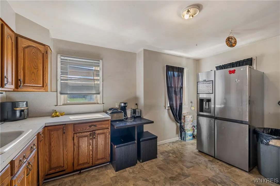 15 Chopin Place, Cheektowaga, New York 14211, Cheektowaga, New York 14211, 4 Bedrooms Bedrooms, 6 Rooms Rooms,1 BathroomBathrooms,Residential,For Sale,15 Chopin Place, Cheektowaga, New York 14211,0,B1645462