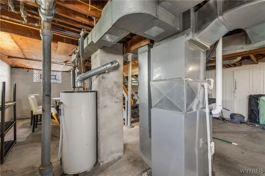 15 Chopin Place, Cheektowaga, New York 14211, Cheektowaga, New York 14211, 4 Bedrooms Bedrooms, 6 Rooms Rooms,1 BathroomBathrooms,Residential,For Sale,15 Chopin Place, Cheektowaga, New York 14211,0,B1645462