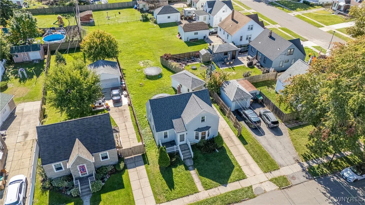 15 Chopin Place, Cheektowaga, New York 14211, Cheektowaga, New York 14211, 4 Bedrooms Bedrooms, 6 Rooms Rooms,1 BathroomBathrooms,Residential,For Sale,15 Chopin Place, Cheektowaga, New York 14211,0,B1645462