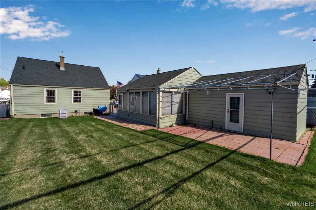 145 Rochelle Park, Tonawanda, New York 14150, Tonawanda, New York 14150, 3 Bedrooms Bedrooms, 7 Rooms Rooms,1 BathroomBathrooms,Residential,For Sale,145 Rochelle Park, Tonawanda, New York 14150,0,B1644891