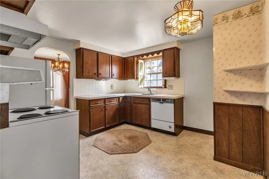 145 Rochelle Park, Tonawanda, New York 14150, Tonawanda, New York 14150, 3 Bedrooms Bedrooms, 7 Rooms Rooms,1 BathroomBathrooms,Residential,For Sale,145 Rochelle Park, Tonawanda, New York 14150,0,B1644891