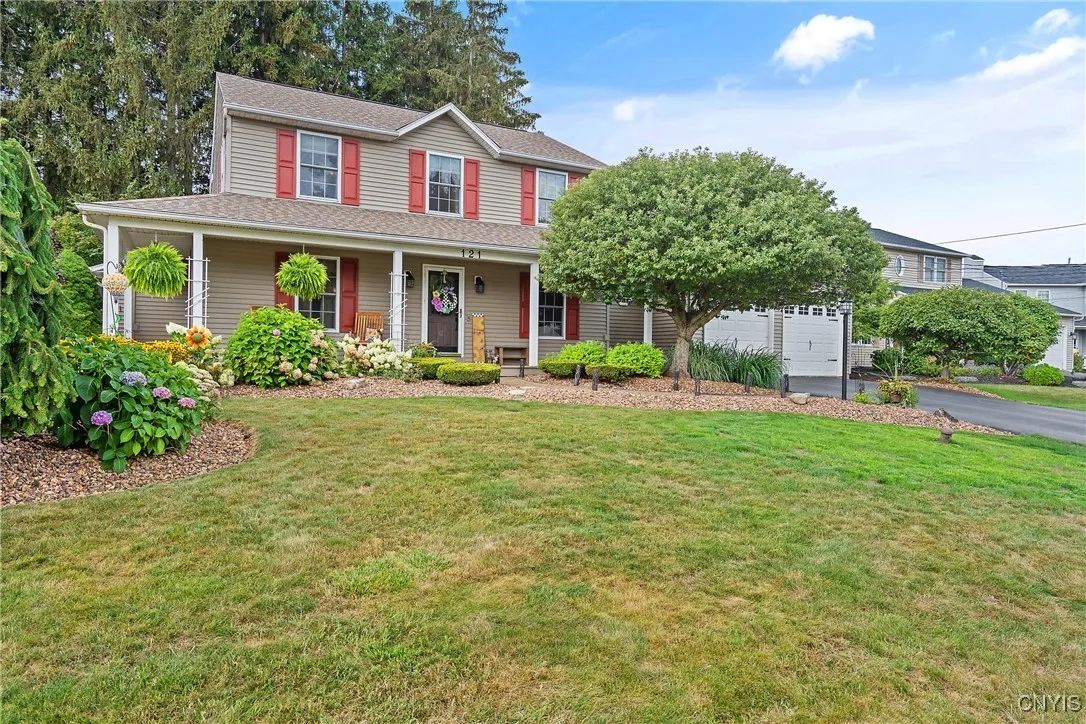 121 Nicks Way, Geddes, New York 13209, Geddes, New York 13209, 3 Bedrooms Bedrooms, 9 Rooms Rooms,2 BathroomsBathrooms,Residential,Closed,121 Nicks Way, Geddes, New York 13209,0,S1645480