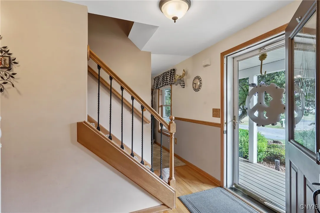 121 Nicks Way, Geddes, New York 13209, Geddes, New York 13209, 3 Bedrooms Bedrooms, 9 Rooms Rooms,2 BathroomsBathrooms,Residential,Closed,121 Nicks Way, Geddes, New York 13209,0,S1645480