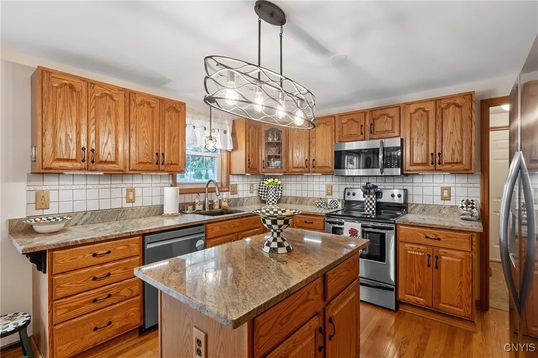 121 Nicks Way, Geddes, New York 13209, Geddes, New York 13209, 3 Bedrooms Bedrooms, 9 Rooms Rooms,2 BathroomsBathrooms,Residential,Closed,121 Nicks Way, Geddes, New York 13209,0,S1645480