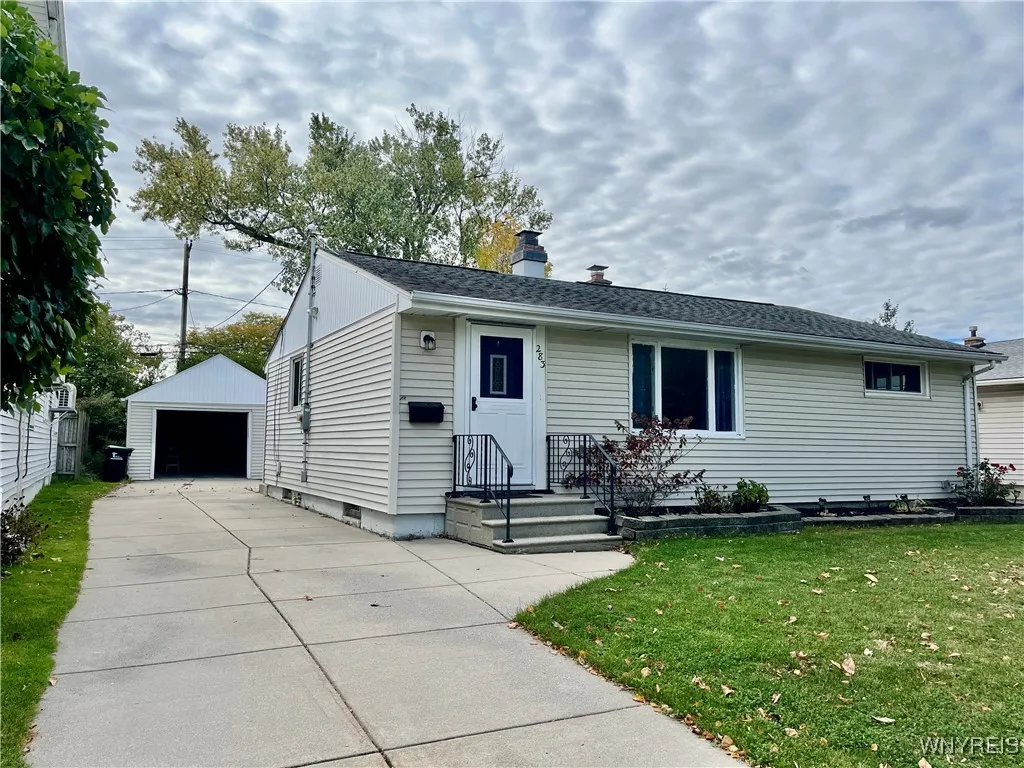 283 Bannard Avenue, Tonawanda, New York 14150, Tonawanda, New York 14150, 3 Bedrooms Bedrooms, 5 Rooms Rooms,1 BathroomBathrooms,Residential Lease,For Rent,283 Bannard Avenue, Tonawanda, New York 14150,0,B1645502