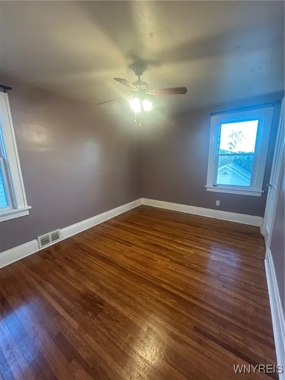 156 Eiseman Avenue 1, Tonawanda, New York 14217, Tonawanda, New York 14217, 2 Bedrooms Bedrooms, 6 Rooms Rooms,1 BathroomBathrooms,Residential Lease,Closed,156 Eiseman Avenue 1, Tonawanda, New York 14217,0,B1645423