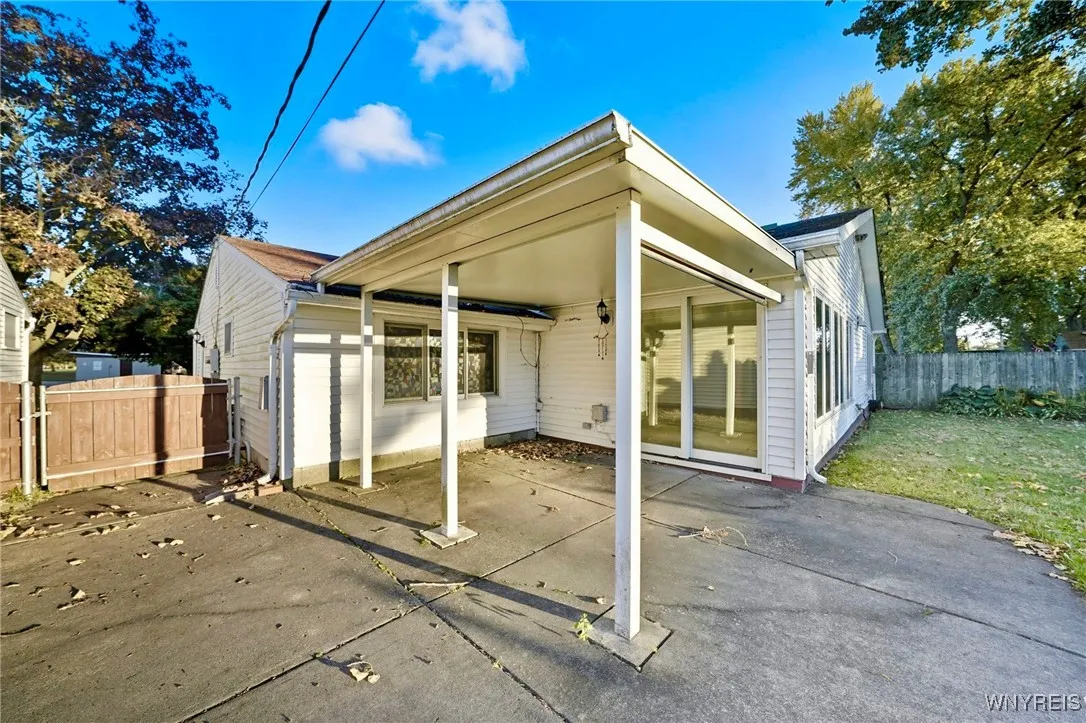144 Heritage Road, Tonawanda, New York 14150, Tonawanda, New York 14150, 4 Bedrooms Bedrooms, 8 Rooms Rooms,2 BathroomsBathrooms,Residential,For Sale,144 Heritage Road, Tonawanda, New York 14150,0,B1643842