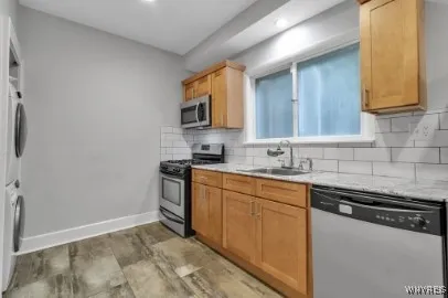 105 Mariner Street, Buffalo, New York 14201, Buffalo, New York 14201, 3 Bedrooms Bedrooms, 6 Rooms Rooms,1 BathroomBathrooms,Residential Lease,For Rent,105 Mariner Street, Buffalo, New York 14201,0,B1645254