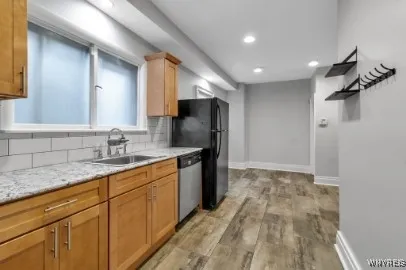 105 Mariner Street, Buffalo, New York 14201, Buffalo, New York 14201, 3 Bedrooms Bedrooms, 6 Rooms Rooms,1 BathroomBathrooms,Residential Lease,For Rent,105 Mariner Street, Buffalo, New York 14201,0,B1645254