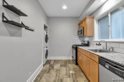 105 Mariner Street, Buffalo, New York 14201, Buffalo, New York 14201, 3 Bedrooms Bedrooms, 6 Rooms Rooms,1 BathroomBathrooms,Residential Lease,For Rent,105 Mariner Street, Buffalo, New York 14201,0,B1645254