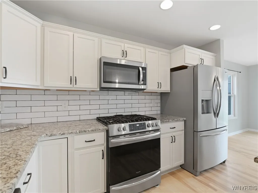 2284 Agassiz Drive, Hamburg, New York 14085, Hamburg, New York 14085, 4 Bedrooms Bedrooms, 9 Rooms Rooms,3 BathroomsBathrooms,Residential,For Sale,2284 Agassiz Drive, Hamburg, New York 14085,0,B1645347