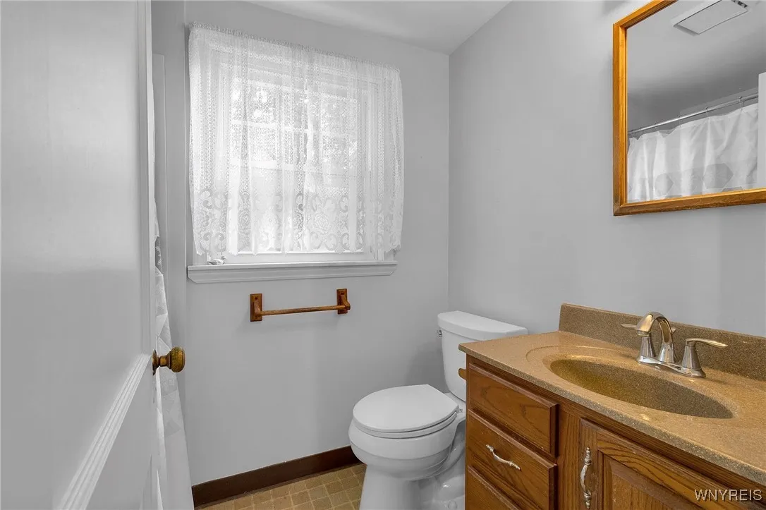 103 Fairbanks Avenue, Tonawanda, New York 14223, Tonawanda, New York 14223, 3 Bedrooms Bedrooms, 6 Rooms Rooms,1 BathroomBathrooms,Residential,For Sale,103 Fairbanks Avenue, Tonawanda, New York 14223,0,B1644494