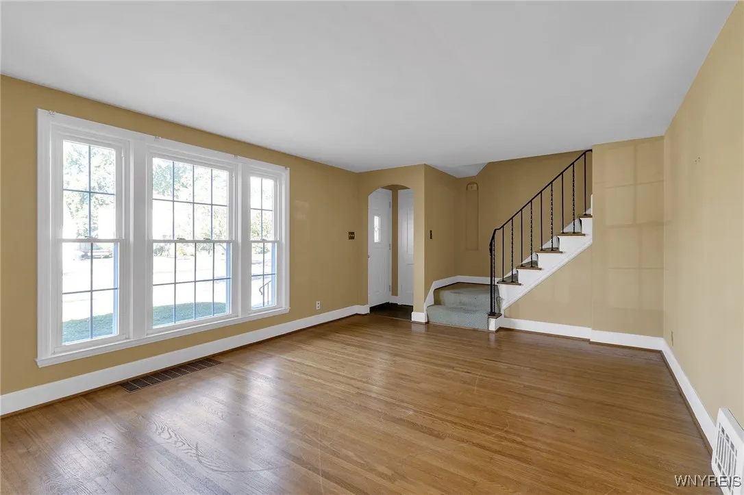 103 Fairbanks Avenue, Tonawanda, New York 14223, Tonawanda, New York 14223, 3 Bedrooms Bedrooms, 6 Rooms Rooms,1 BathroomBathrooms,Residential,For Sale,103 Fairbanks Avenue, Tonawanda, New York 14223,0,B1644494