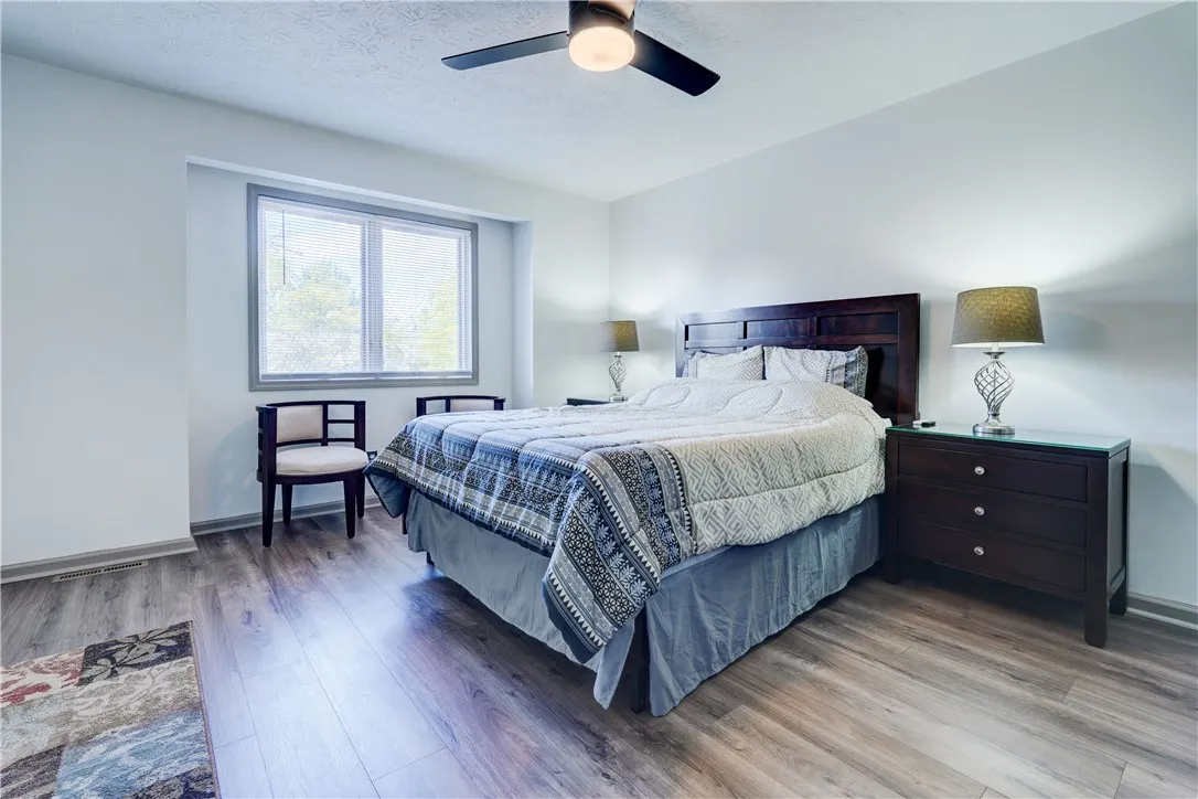 4 Colonial Circle, Perinton, New York 14450, Perinton, New York 14450, 2 Bedrooms Bedrooms, 5 Rooms Rooms,2 BathroomsBathrooms,Residential,For Sale,4 Colonial Circle, Perinton, New York 14450,0,R1644913