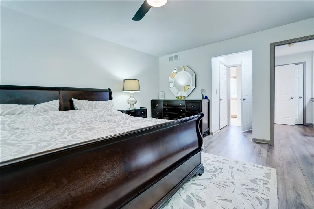 4 Colonial Circle, Perinton, New York 14450, Perinton, New York 14450, 2 Bedrooms Bedrooms, 5 Rooms Rooms,2 BathroomsBathrooms,Residential,For Sale,4 Colonial Circle, Perinton, New York 14450,0,R1644913