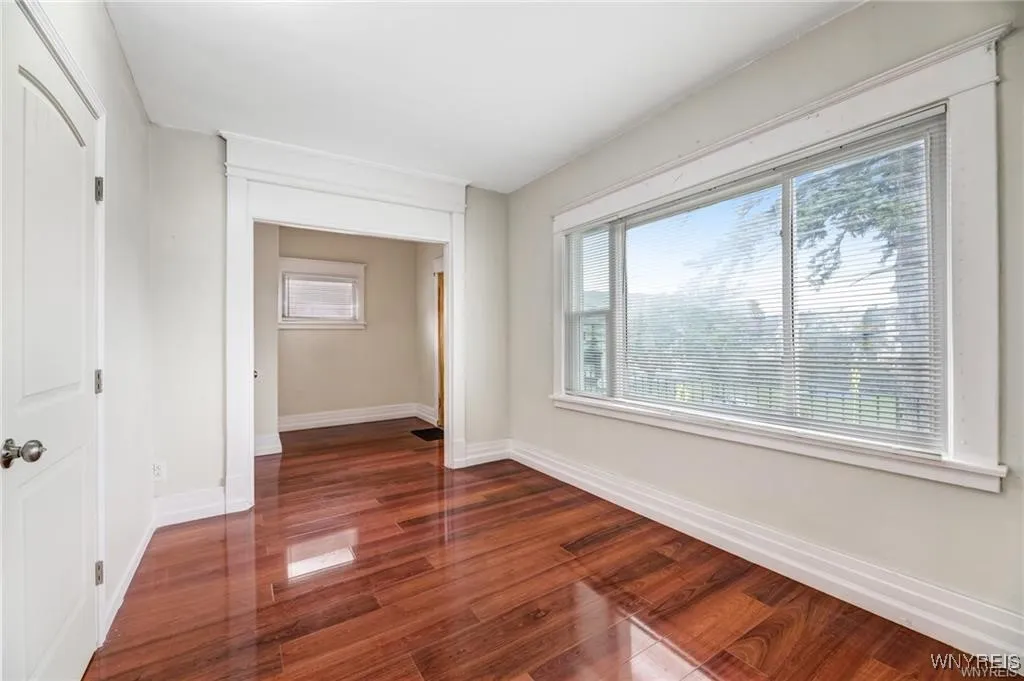 1217 Walden Avenue, Cheektowaga, New York 14211, Cheektowaga, New York 14211, 6 Bedrooms Bedrooms, ,2 BathroomsBathrooms,Residential,For Sale,1217 Walden Avenue, Cheektowaga, New York 14211,0,B1645554