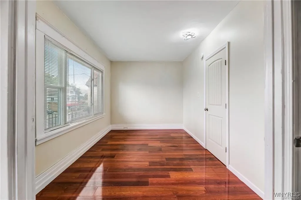 1217 Walden Avenue, Cheektowaga, New York 14211, Cheektowaga, New York 14211, 6 Bedrooms Bedrooms, ,2 BathroomsBathrooms,Residential,For Sale,1217 Walden Avenue, Cheektowaga, New York 14211,0,B1645554