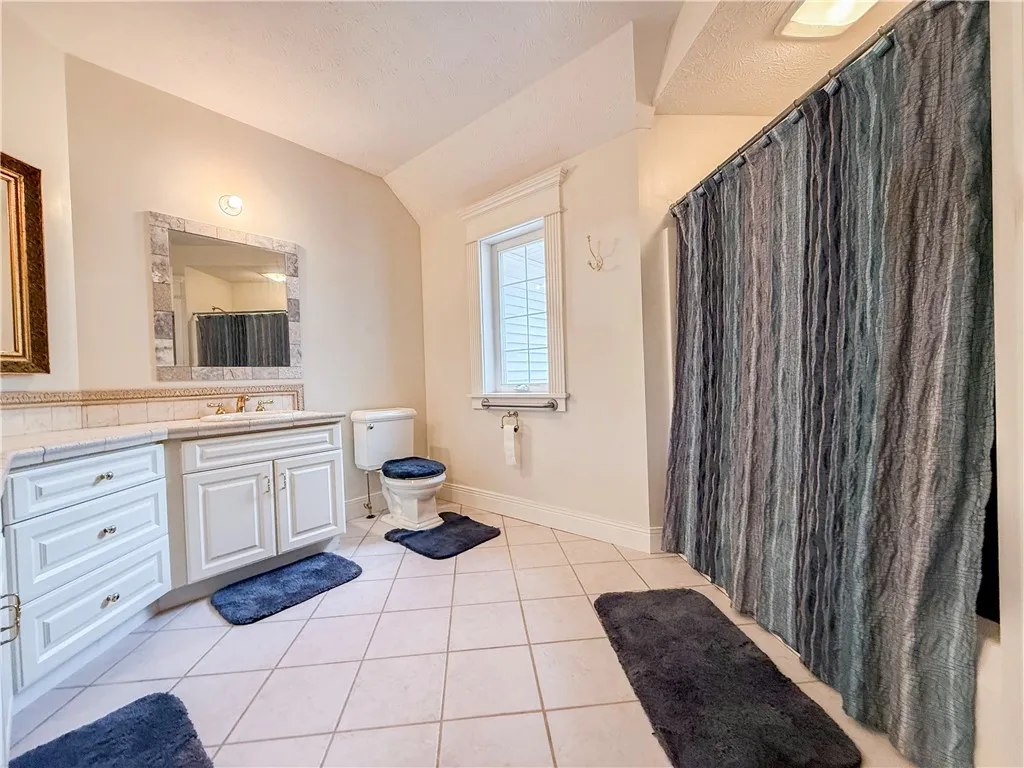 7592 North Road, Victor, New York 14564, Victor, New York 14564, 3 Bedrooms Bedrooms, 15 Rooms Rooms,2 BathroomsBathrooms,Residential,For Sale,7592 North Road, Victor, New York 14564,0,R1645536