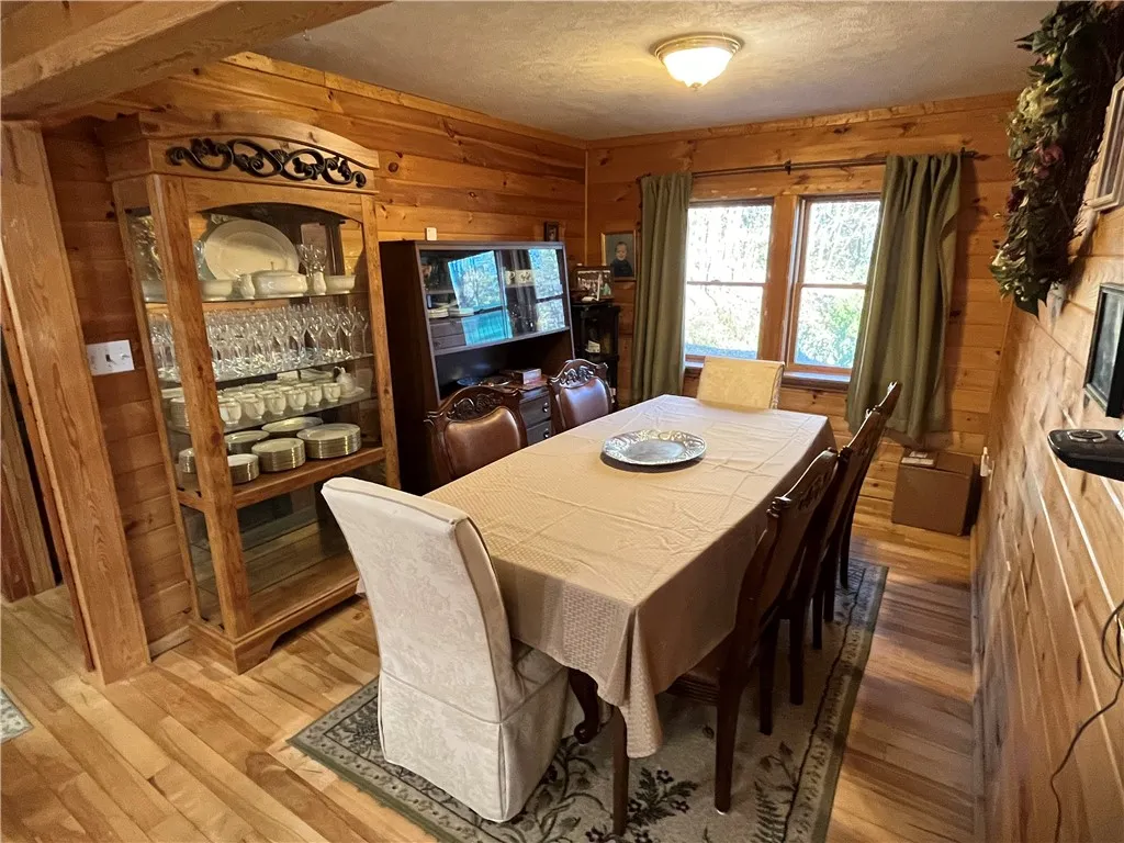 3021 Tedle Brook Road, Harpersfield, New York 1209, Harpersfield, New York 12093, 2 Bedrooms Bedrooms, 10 Rooms Rooms,1 BathroomBathrooms,Residential,For Sale,3021 Tedle Brook Road, Harpersfield, New York 1209,0,R1645250