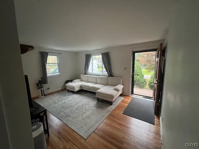 302 Twin Elms Lane, Clay, New York 13212, Clay, New York 13212, 3 Bedrooms Bedrooms, 6 Rooms Rooms,1 BathroomBathrooms,Residential Lease,For Rent,302 Twin Elms Lane, Clay, New York 13212,0,S1645561