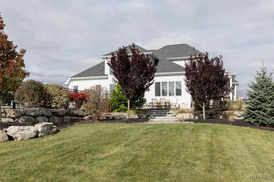 7154 Rolling Meadow Drive, Pendleton, New York 141, Pendleton, New York 14120, 4 Bedrooms Bedrooms, 8 Rooms Rooms,2 BathroomsBathrooms,Residential,For Sale,7154 Rolling Meadow Drive, Pendleton, New York 141,0,B1645344