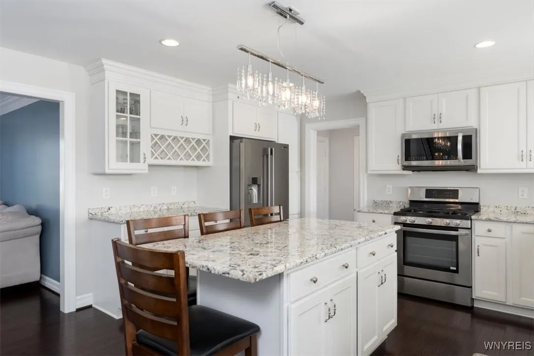 7154 Rolling Meadow Drive, Pendleton, New York 141, Pendleton, New York 14120, 4 Bedrooms Bedrooms, 8 Rooms Rooms,2 BathroomsBathrooms,Residential,For Sale,7154 Rolling Meadow Drive, Pendleton, New York 141,0,B1645344