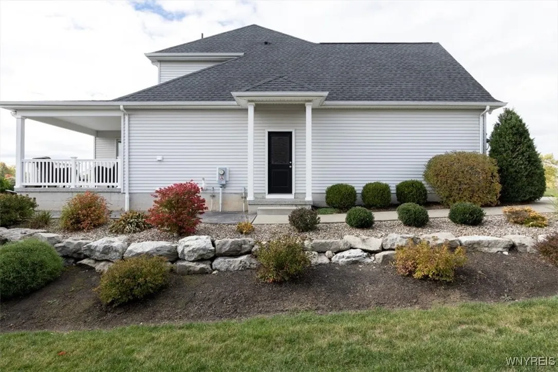 7154 Rolling Meadow Drive, Pendleton, New York 141, Pendleton, New York 14120, 4 Bedrooms Bedrooms, 8 Rooms Rooms,2 BathroomsBathrooms,Residential,For Sale,7154 Rolling Meadow Drive, Pendleton, New York 141,0,B1645344