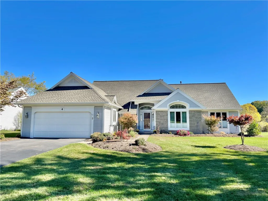 4 Niblick Court, Perinton, New York 14526, Perinton, New York 14526, 3 Bedrooms Bedrooms, 7 Rooms Rooms,2 BathroomsBathrooms,Residential,Closed,4 Niblick Court, Perinton, New York 14526,0,R1644842