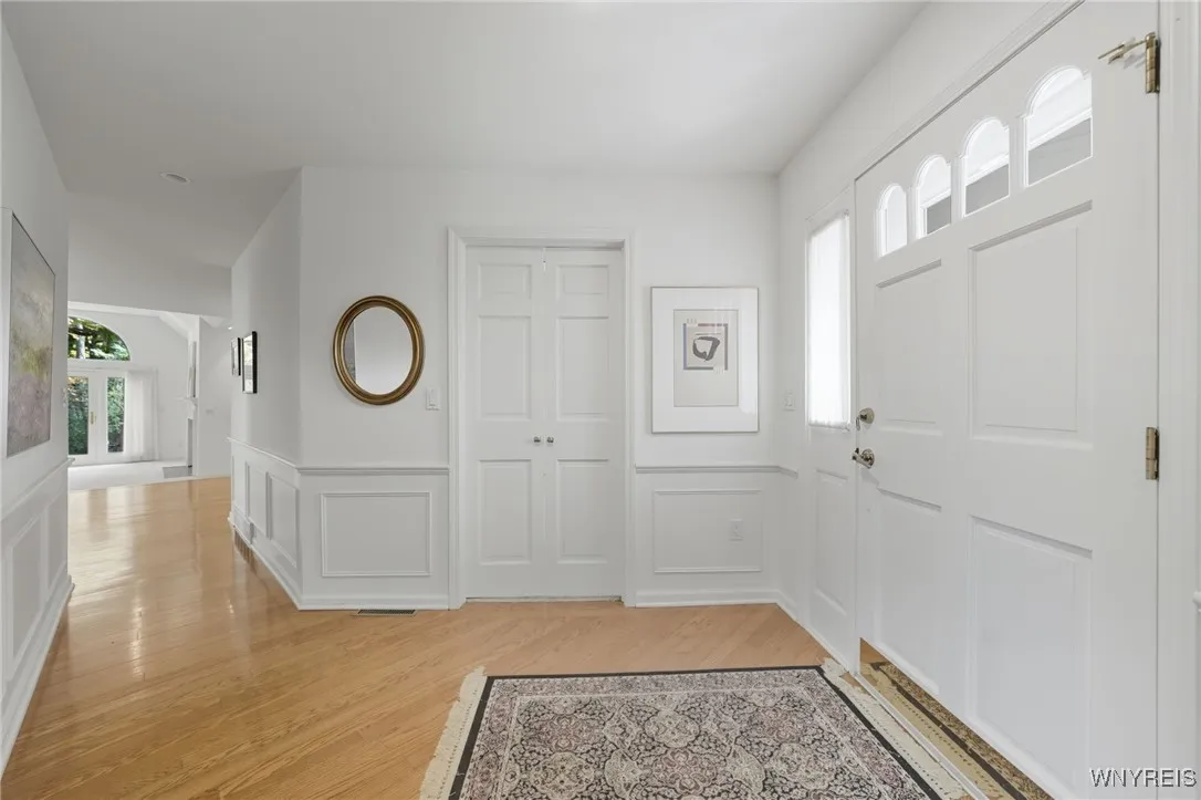 12 Hampton Hill Drive, Amherst, New York 14221, Amherst, New York 14221, 2 Bedrooms Bedrooms, 7 Rooms Rooms,2 BathroomsBathrooms,Residential,For Sale,12 Hampton Hill Drive, Amherst, New York 14221,0,B1645038